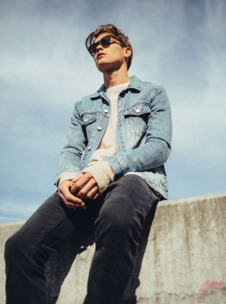 <em>Juan Antonio M.</em>